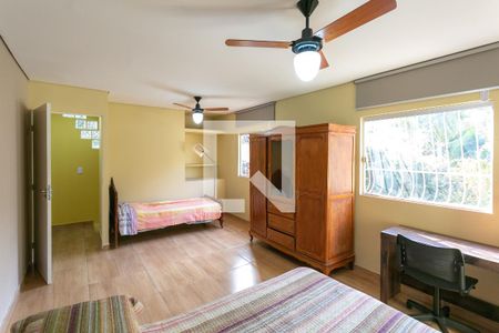 Quarto de casa para alugar com 1 quarto, 50m² em Santa Efigênia, Belo Horizonte