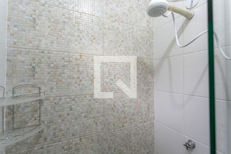 Banheiro de casa para alugar com 1 quarto, 50m² em Santa Efigênia, Belo Horizonte