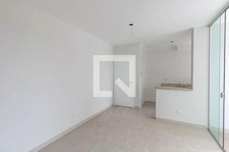 Sala de apartamento para alugar com 2 quartos, 56m² em João Pinheiro, Belo Horizonte