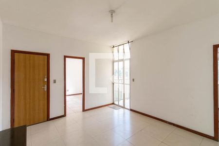 Sala de apartamento para alugar com 3 quartos, 66m² em Arvoredo, Contagem