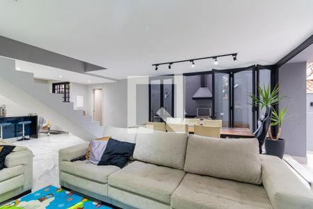 Sala de casa à venda com 4 quartos, 250m² em Jardim Itapeva, São Paulo