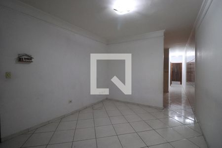 Sala de casa para alugar com 3 quartos, 73m² em Jardim Presidente Dutra, Guarulhos