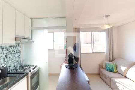 Salas de apartamento à venda com 2 quartos, 48m² em Loteamento Parque São Martinho, Campinas