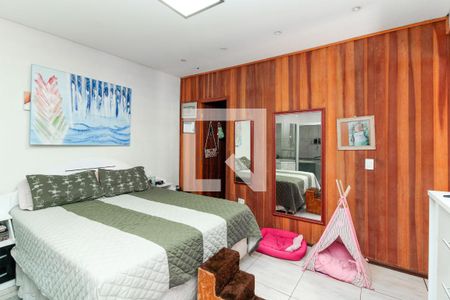 Suíte de casa à venda com 3 quartos, 200m² em Jardim Santa Francisca, Guarulhos