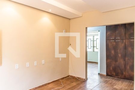 Sala de casa para alugar com 2 quartos, 100m² em São Sebastião, Belo Horizonte