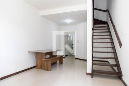 Sala de casa de condomínio para alugar com 2 quartos, 80m² em Stella Maris, Salvador