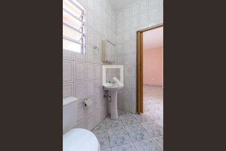 Banheiro de casa para alugar com 1 quarto, 40m² em Jardim Testae, Guarulhos