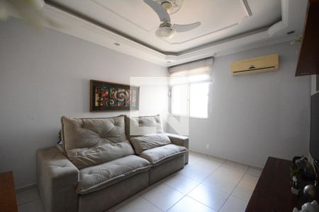 Sala de apartamento à venda com 2 quartos, 63m² em Cordovil, Rio de Janeiro