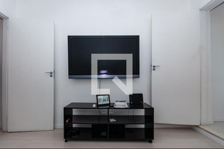 Casa à venda com 120m², 2 quartos e 1 vaga Casa à venda com 120m², 2 quartos e 1 vagaSala de TV