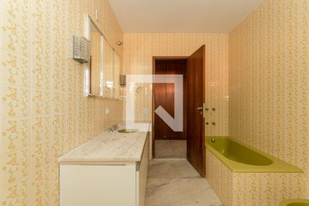 Casa para alugar com 1080m², 7 quartos e 8 vagas Casa para alugar com 1080m², 7 quartos e 8 vagasBanheiro