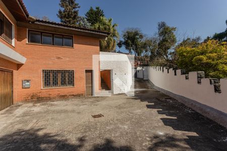 Casa para alugar com 1080m², 7 quartos e 8 vagas Casa para alugar com 1080m², 7 quartos e 8 vagasPatio externo