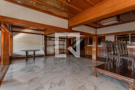 Casa para alugar com 1080m², 7 quartos e 8 vagas Casa para alugar com 1080m², 7 quartos e 8 vagasSalão inferior