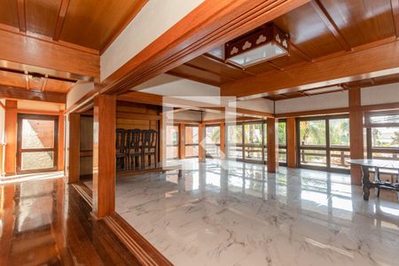 Casa para alugar com 1080m², 7 quartos e 8 vagas Casa para alugar com 1080m², 7 quartos e 8 vagasSalão inferior