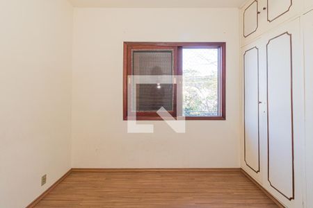 Quarto 2 de casa para alugar com 4 quartos, 400m² em Vila Irmãos Arnoni, São Paulo