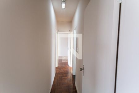 Corredor de apartamento à venda com 3 quartos, 96m² em Colégio Batista, Belo Horizonte