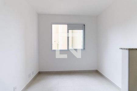 Sala  de apartamento para alugar com 2 quartos, 32m² em Parque Fongaro, São Paulo