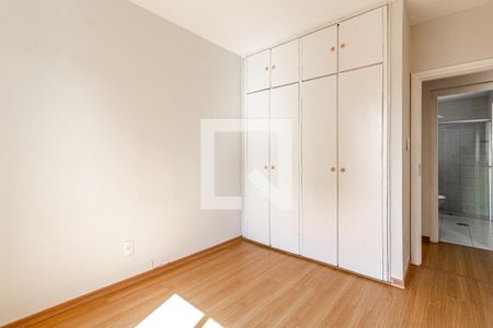 Quarto 1 de apartamento para alugar com 2 quartos, 67m² em Vila Olímpia, São Paulo