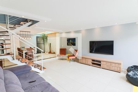 Sala de casa à venda com 3 quartos, 250m² em Vila Lageado, São Paulo