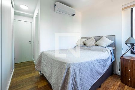 Suíte de apartamento à venda com 2 quartos, 70m² em Vila Madalena, São Paulo