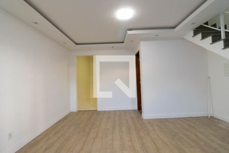 Sala de casa para alugar com 3 quartos, 150m² em Centro, Nilópolis