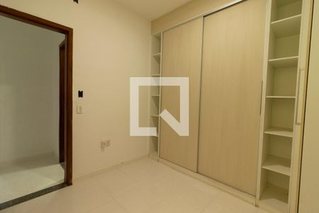 Quarto 1 de casa para alugar com 3 quartos, 150m² em Centro, Nilópolis