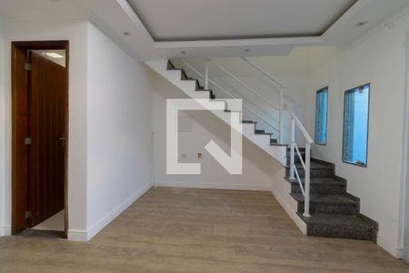 Sala de casa para alugar com 3 quartos, 150m² em Centro, Nilópolis