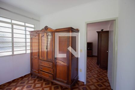 Quarto 1 de casa para alugar com 3 quartos, 182m² em Vila Carmosina, São Paulo