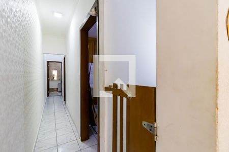 Corredor de casa para alugar com 3 quartos, 70m² em Vila da Saúde, São Paulo