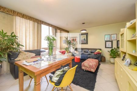 Sala de apartamento à venda com 3 quartos, 120m² em Higienópolis, São Paulo