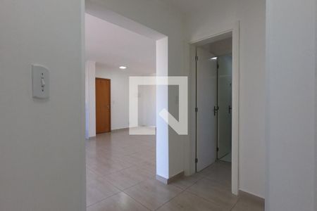 Corredor de apartamento à venda com 3 quartos, 72m² em Jardim Caner, Taboão da Serra