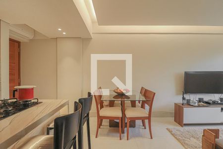 Sala de apartamento à venda com 3 quartos, 80m² em Cidade Nova, Belo Horizonte