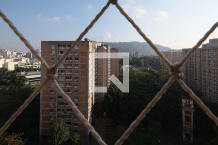 Vista do Quarto 1 de apartamento para alugar com 2 quartos, 70m² em Tijuca, Rio de Janeiro