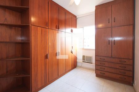 Quarto 1 - Armários de apartamento para alugar com 2 quartos, 70m² em Tijuca, Rio de Janeiro