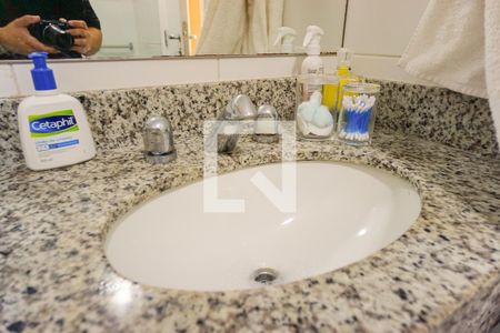 Apartamento para alugar com 80m², 2 quartos e 1 vaga Apartamento para alugar com 80m², 2 quartos e 1 vagaBanheiro da Suíte