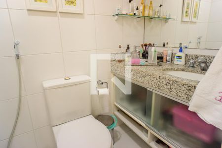 Apartamento para alugar com 80m², 2 quartos e 1 vaga Apartamento para alugar com 80m², 2 quartos e 1 vagaBanheiro da Suíte