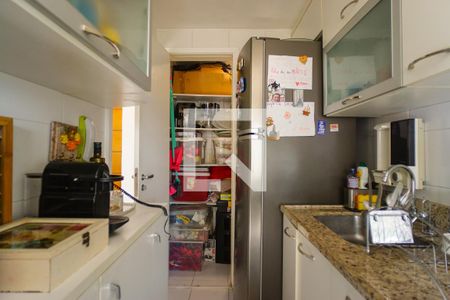 Apartamento para alugar com 80m², 2 quartos e 1 vaga Apartamento para alugar com 80m², 2 quartos e 1 vagaCozinha e Área de Serviço