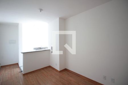 Sala de apartamento para alugar com 2 quartos, 46m² em Piratininga (venda Nova), Belo Horizonte
