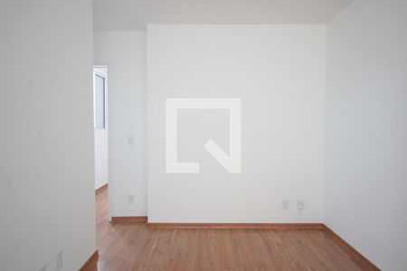 Sala de apartamento para alugar com 2 quartos, 46m² em Piratininga (venda Nova), Belo Horizonte