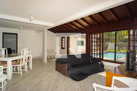 Sala de casa à venda com 3 quartos, 264m² em Recreio dos Bandeirantes, Rio de Janeiro