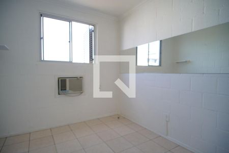 Quarto 1  de apartamento para alugar com 2 quartos, 42m² em Rubem Berta, Porto Alegre