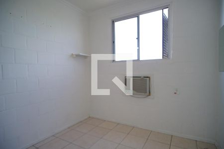 Quarto 1  de apartamento para alugar com 2 quartos, 42m² em Rubem Berta, Porto Alegre