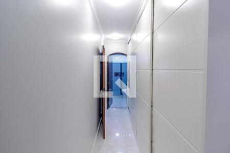 Corredor de casa para alugar com 4 quartos, 130m² em Vila Tolstoi, São Paulo