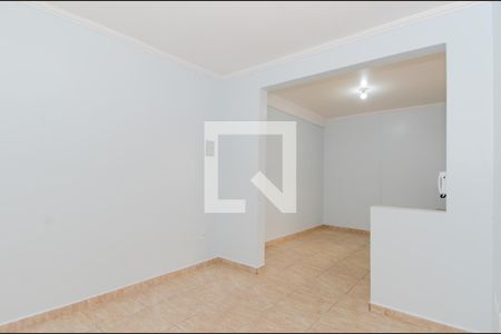 Sala de casa para alugar com 2 quartos, 52m² em Jardim Santa Bárbara, Guarulhos