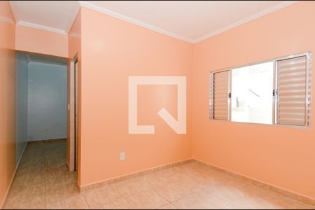 Quarto 1 de casa para alugar com 2 quartos, 52m² em Jardim Santa Bárbara, Guarulhos