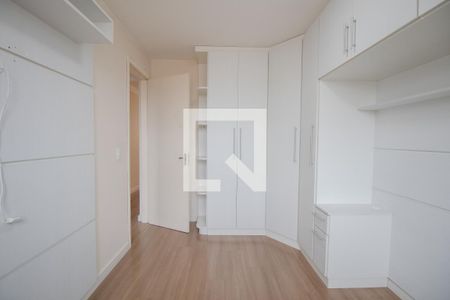 Quarto 2 de apartamento para alugar com 2 quartos, 50m² em Capão Raso, Curitiba