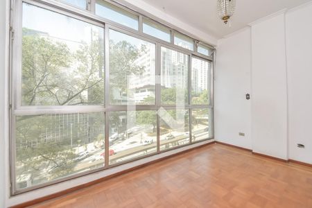Sala 1 de apartamento à venda com 3 quartos, 200m² em Bela Vista, São Paulo