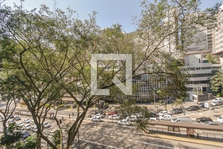Vista da Sala 1 de apartamento à venda com 3 quartos, 200m² em Bela Vista, São Paulo