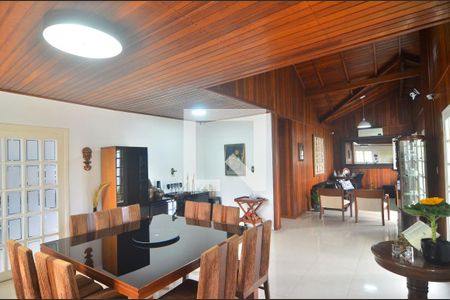 Sala de Jantar de casa à venda com 4 quartos, 234m² em Igara, Canoas
