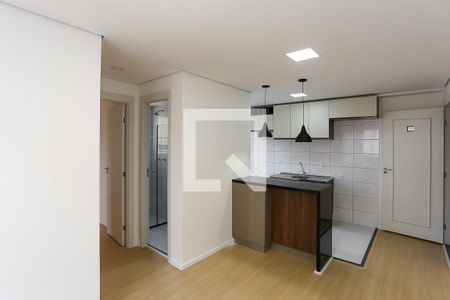 Sala/Cozinha de apartamento para alugar com 2 quartos, 41m² em Vila Plana, São Paulo