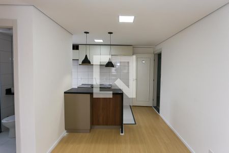 Sala/Cozinha de apartamento para alugar com 2 quartos, 41m² em Vila Plana, São Paulo